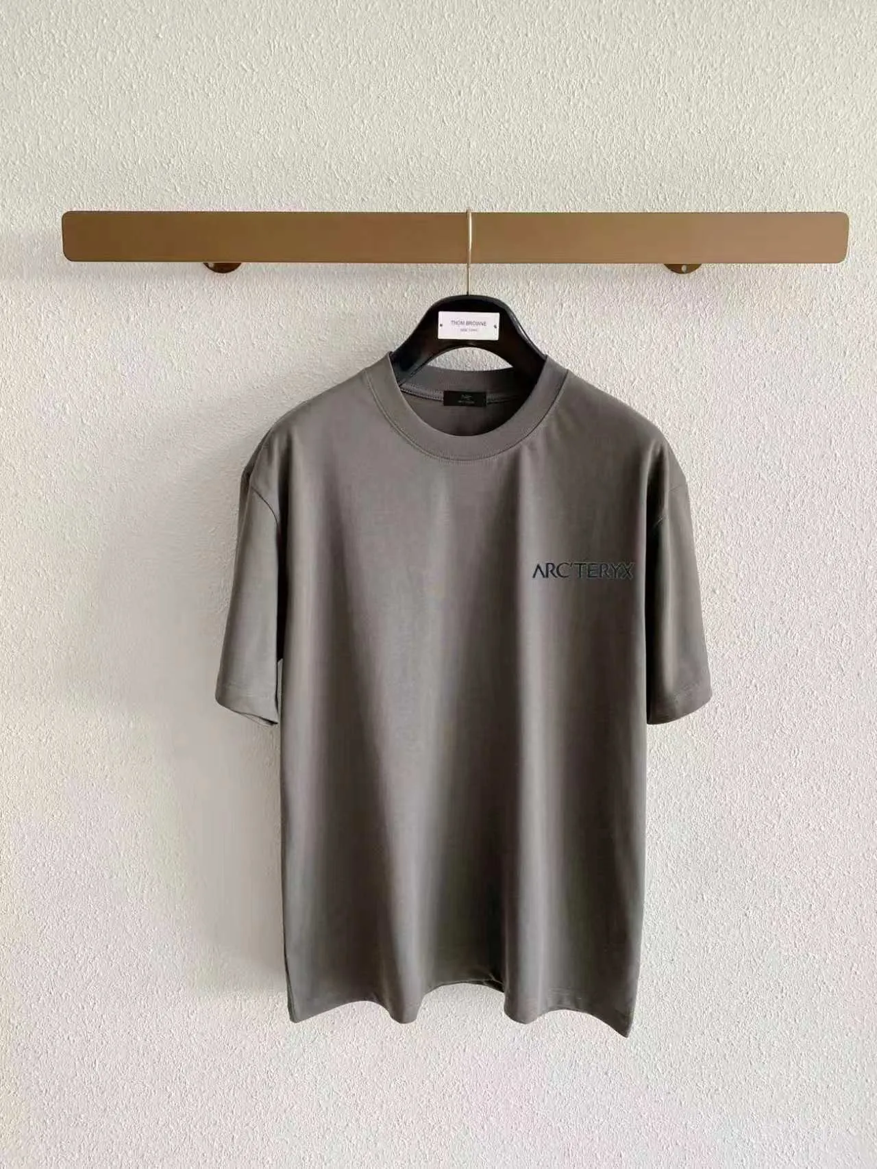 Arc’ter/ + New Arrival ， ， ， ， T Same Style。 :Black White Blue Gray Size:S（90-130 ） M（125-140 ） L（135-160 ） XL（160-180 ） XXL（180 ）